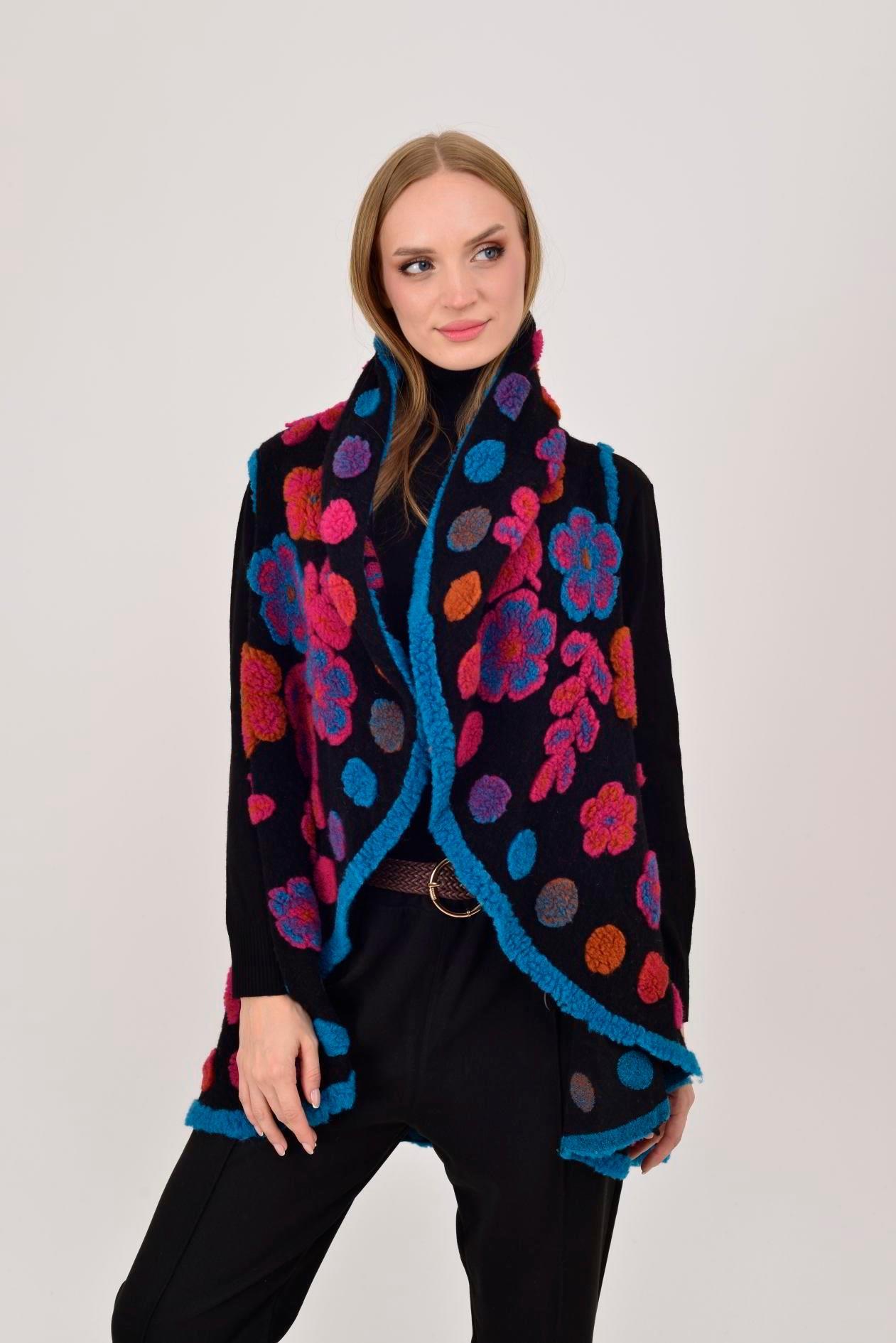 K031 Çiçek Desen Kabartmalı Keçe Yelek