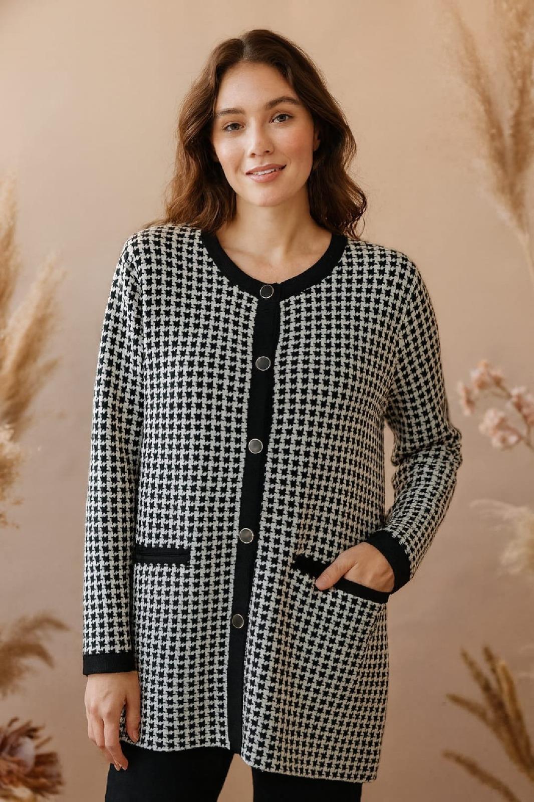 T4121 O yaka Kazayağı Desen Düğmeli Triko Ceket