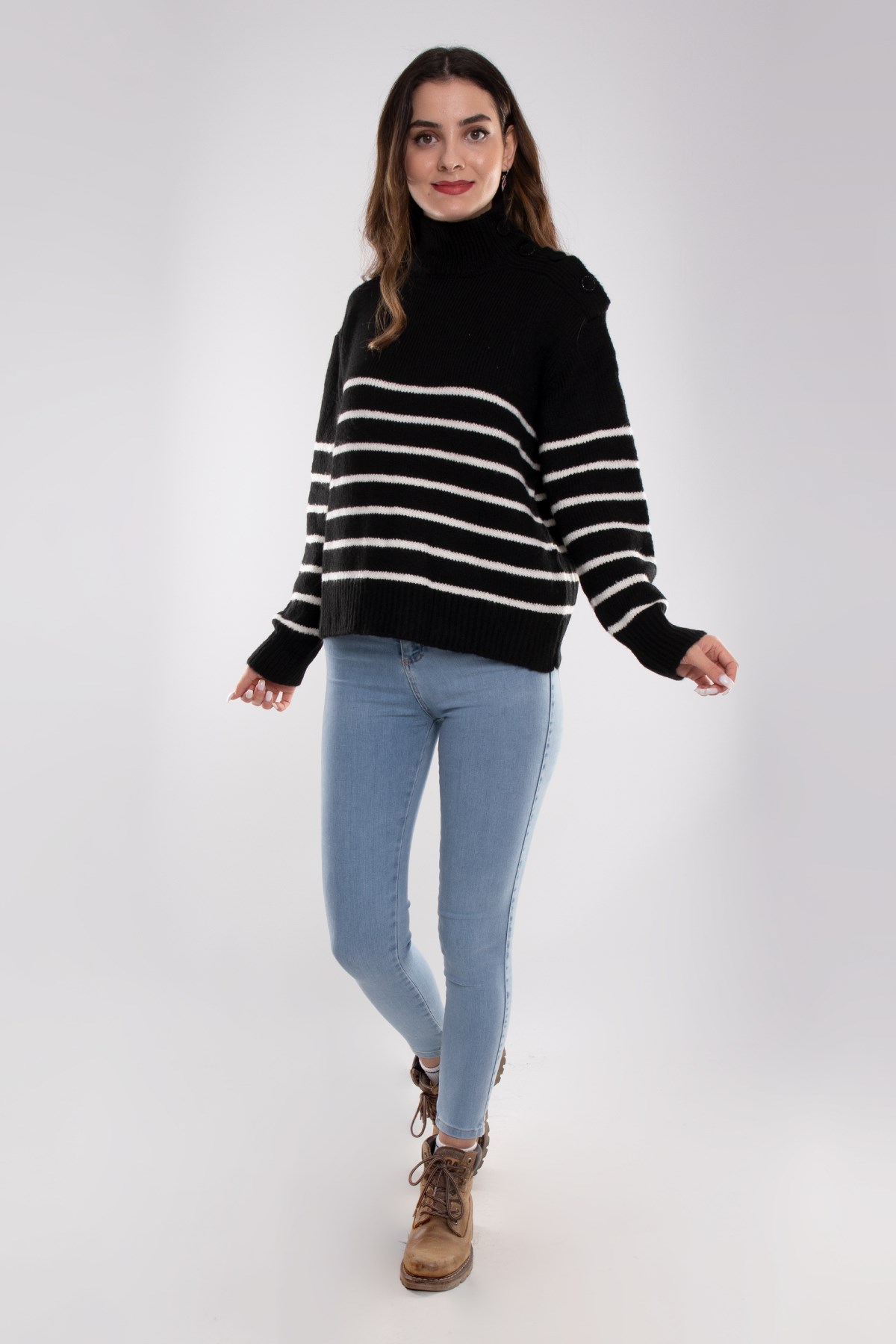 T93553 Yarım Balıkçı Çizgili Omuz Düğmeli Triko Kazak