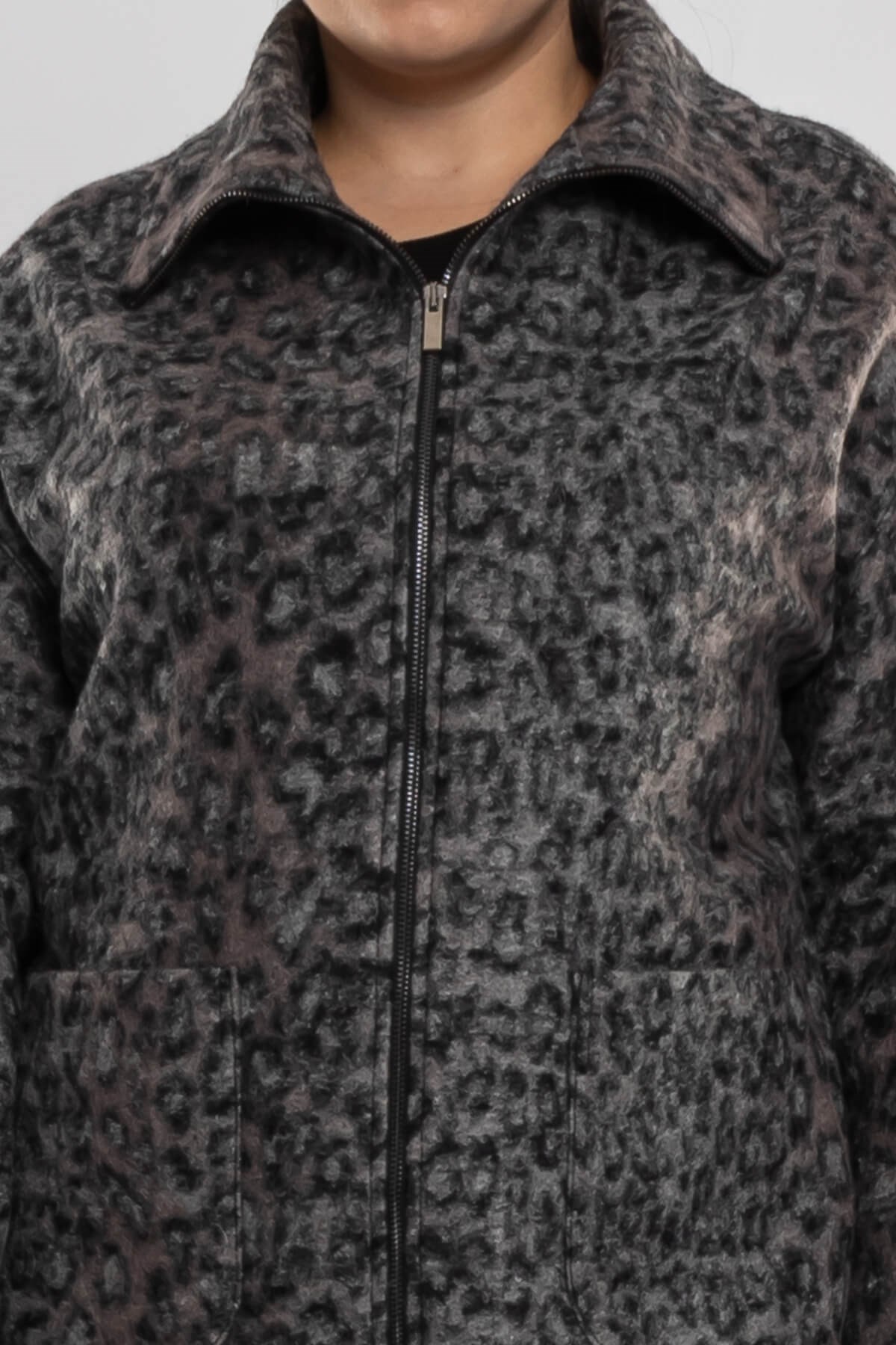 K3205 Büyük Beden Leopar Desenli İçi Astarlı Kadın Mont