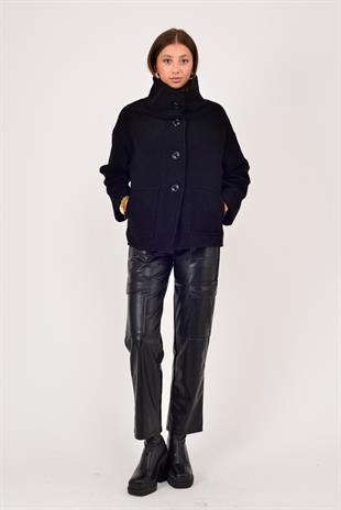 08023 Düz Desen Düğmeli Keçe Kaban