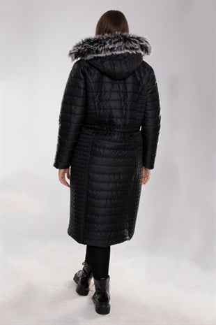 1082 Büyük Beden Beli Bağcıklı İçi Kapüşonu Kürklü Uzun Kadın Mont