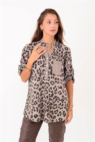 15451-23 2025 Leopar Desen Pul Detaylı 3 Düğme Gömlek