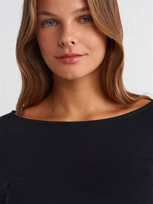 31401 Büzgülü Kayık Yaka Top Bluz