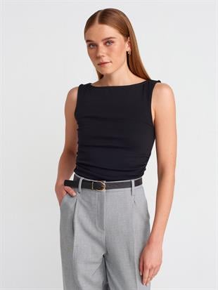 31589 Büzgülü Kayık Yaka Top Crop