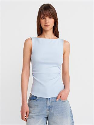 31589 Büzgülü Kayık Yaka Top Crop