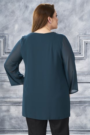 369 BB Yakası Taş İşleme Kolyeli Krep Bluz