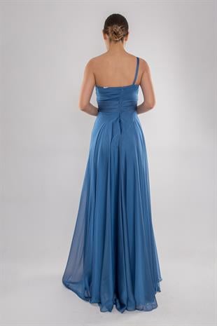 4082 Tek Omuz Beli Drape Eteği Fırfırlı Kristal Uzun Elbise