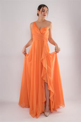 4082 Tek Omuz Beli Drape Eteği Fırfırlı Kristal Uzun Elbise