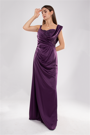 442 Şalyaka Güpür Nakışlı Beli Drape Uzun Saten Elbise