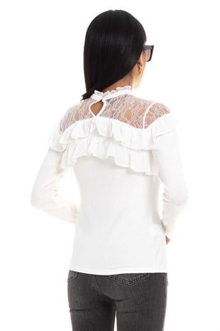 8217 Fırfır Dantel Detay Triko Bluz