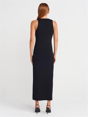 90255 Aksesuar Detaylı Yırtmaçlı Triko Elbise