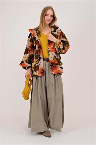 A0026 Yaprak Desen Düğmeli Keçe Kaban