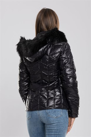 D89739 Şapkalı Cepli Kısa Kadın Şişme Mont