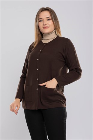 T28063 Cepli Düğmeli Büyük Beden Kısa Kadın Hırka