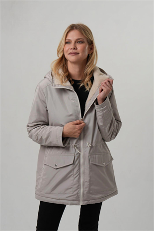 VİOLET Kapüşonlu Bele Bağcıklı İçi Peluş Kürklü Kadın Mont