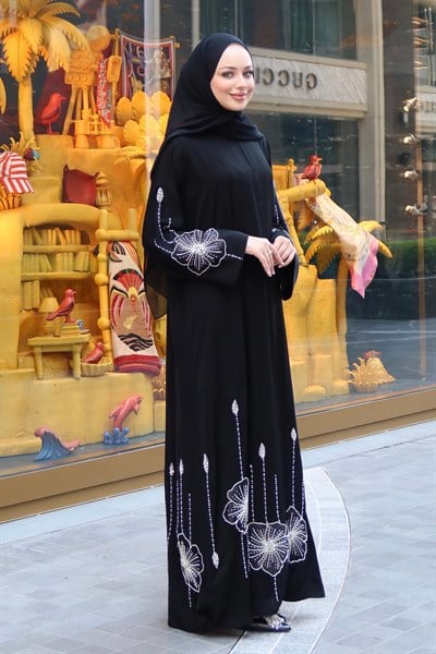 ARNİKA ABAYA 