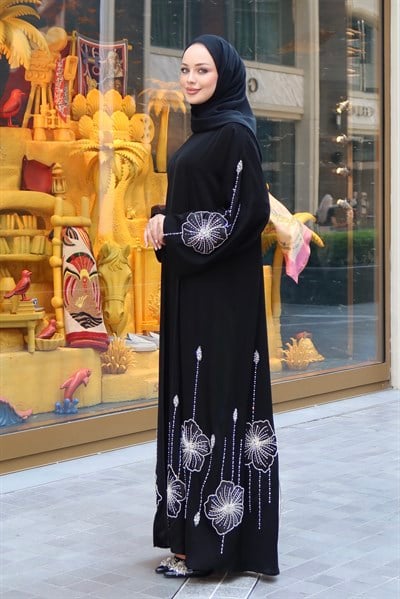 ARNİKA ABAYA 