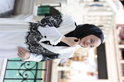 ELİZE ABAYA