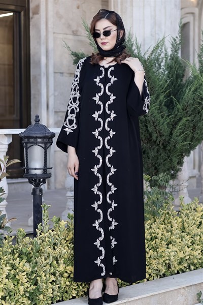 MİNA GÜMÜŞ ABAYA