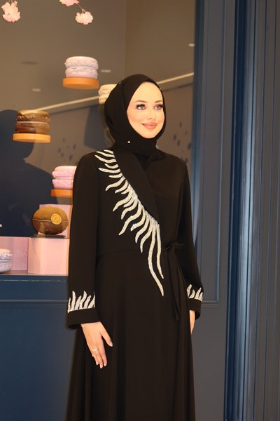 NADYA ABAYA