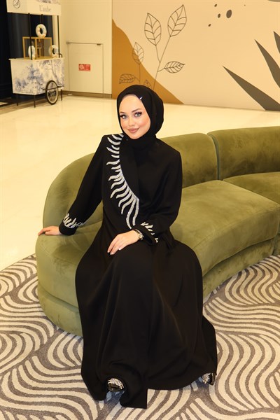 NADYA ABAYA