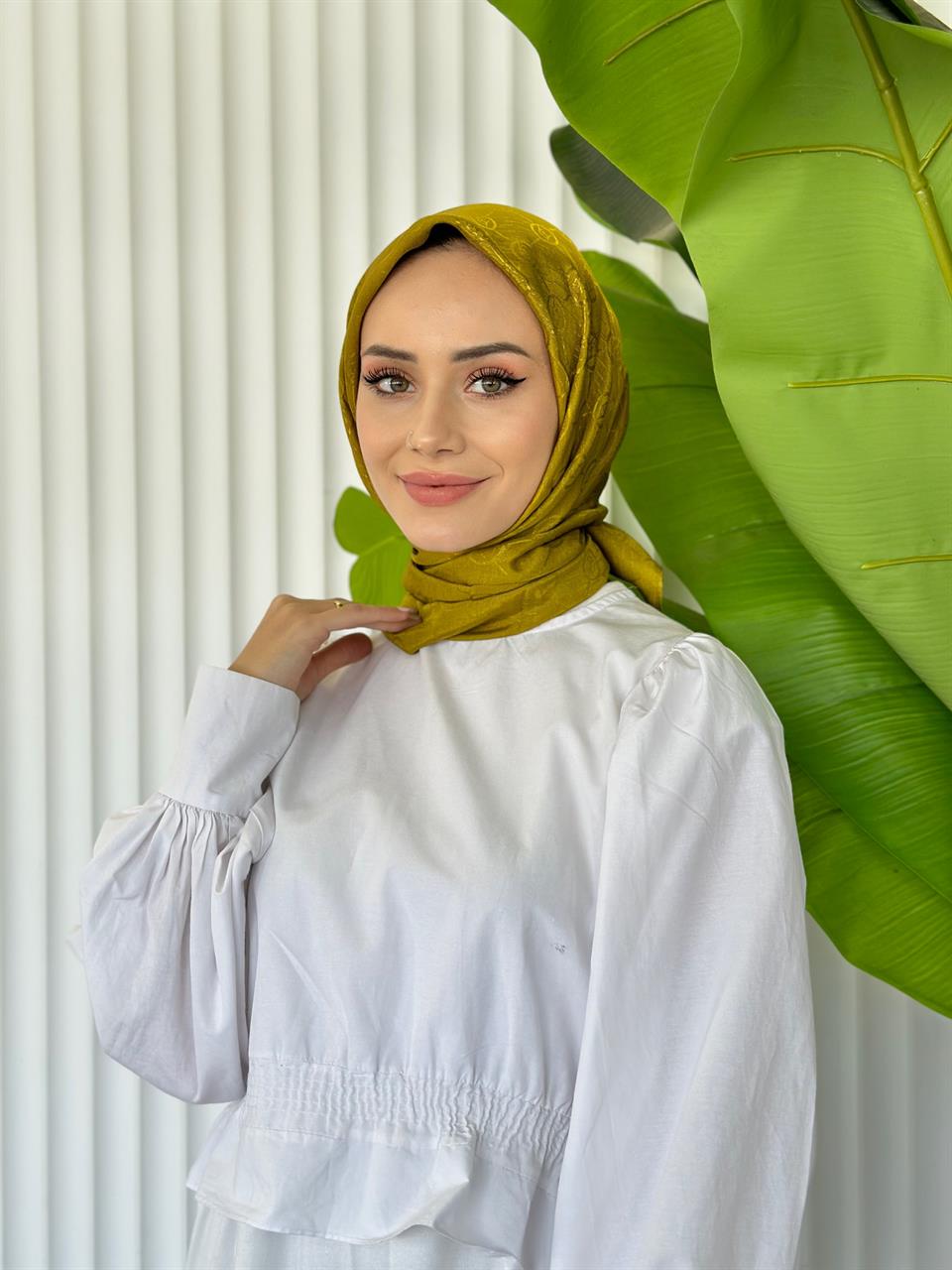 Oliv Yeşili  - Monogram Desen Eşarp