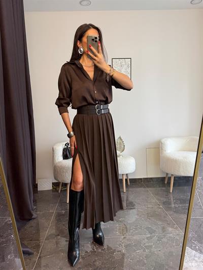 Acı Kahve Çift Kemerli Tek Yırtmaçlı Pileli Etek 