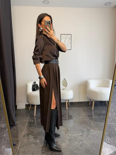 Acı Kahve Çift Kemerli Tek Yırtmaçlı Pileli Etek 