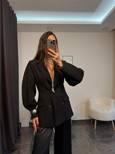 Siyah Balon Kol Belden Oturtmalı Blazer
