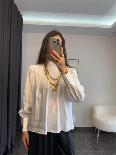 Beyaz Hakim Yaka Gömlek