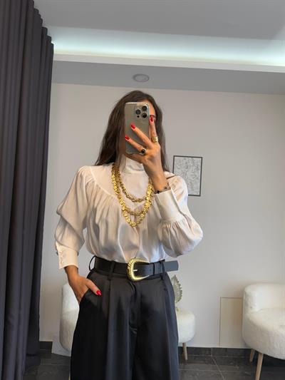 Beyaz Hakim Yaka Gömlek