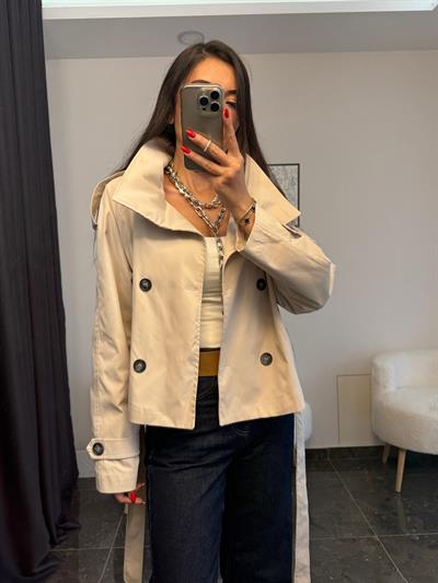 Dik Yaka Taş Renk Trenç