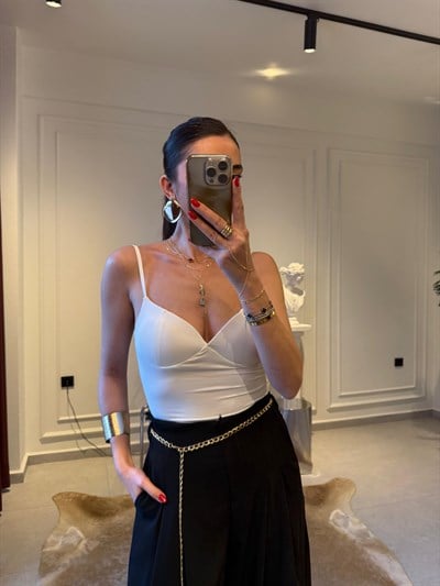 Ekru Gloplu Büstiyer (önsipariş kargo cıkış17 nisan )