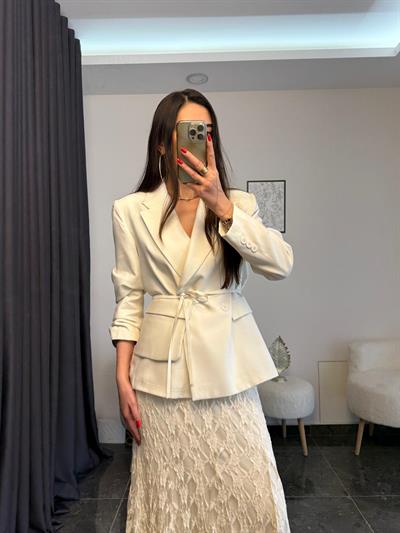 Ekru Renk Çanta Kemerli Blazer Ceket 