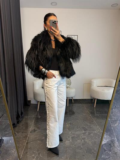 Geniş yaka deri ip kemerli kürk 