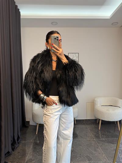 Geniş yaka deri ip kemerli kürk 