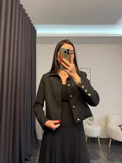 Gold Düğme Detaylı Kısa Blazer Ceket