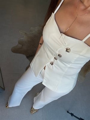 Gold Düğmeli Askılı Bluz