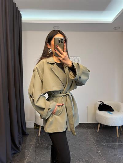 Haki Renk Apolet Detaylı Kısa Trenç