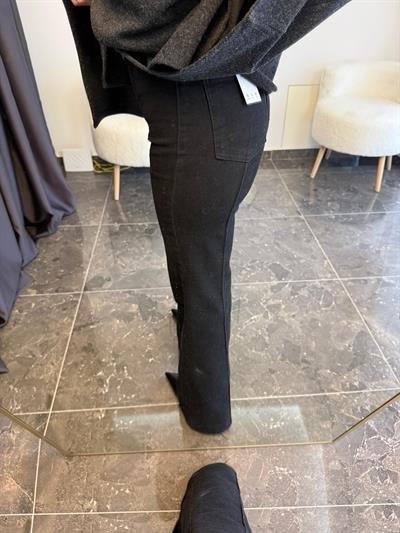 Kemerli İspanyol Paça Siyah Jean