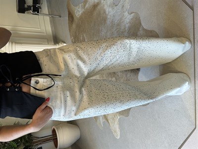 Kırık Beyaz Taşlı Jean 