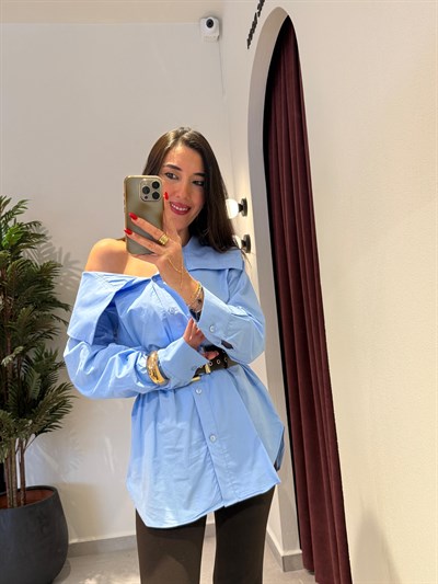 Mavi Omuz Detaylı Gömlek