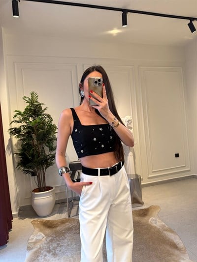 Önü Taşlı Crop Bluz 