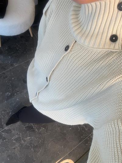 premium kalite dik yaka boyun düğmeli ekru kazak 