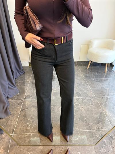 Push-Up Özellikli Kesik Paça İspanyol Jean