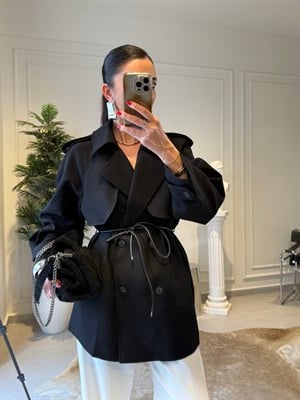 Siyah Deri İp Kemerli Trençkot