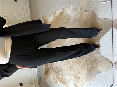 Siyah Kaplama Düğmeli Kruvaze Yaka Belden Kuşaklı Takım 