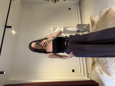 Siyah Kare Yaka Askılı Bluz