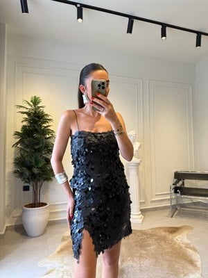 Siyah Payetli Yırtmaçlı Mini Etek